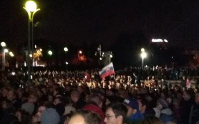 A Tisztességes Szlovákiáért mozgalom demonstrációja a pozsonyi Szabadság téren