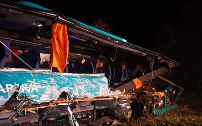 Kiengedik a nyitrai kórházból a buszbaleset két sérültjét