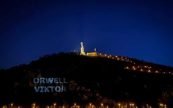 Orwell Viktor felirat jelent meg a Gellért-hegyen