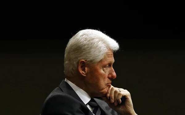 Bill Clinton tasr