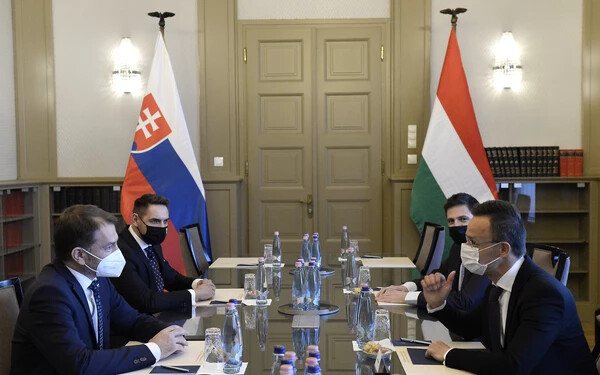 Gyimesi György (OĽaNO) parlamenti képviselő sikerként könyvelte el, hogy a magyarországi tárgyaláson nem volt képviselve a szlovák diplomácia ⋌(TASR-felvétel)