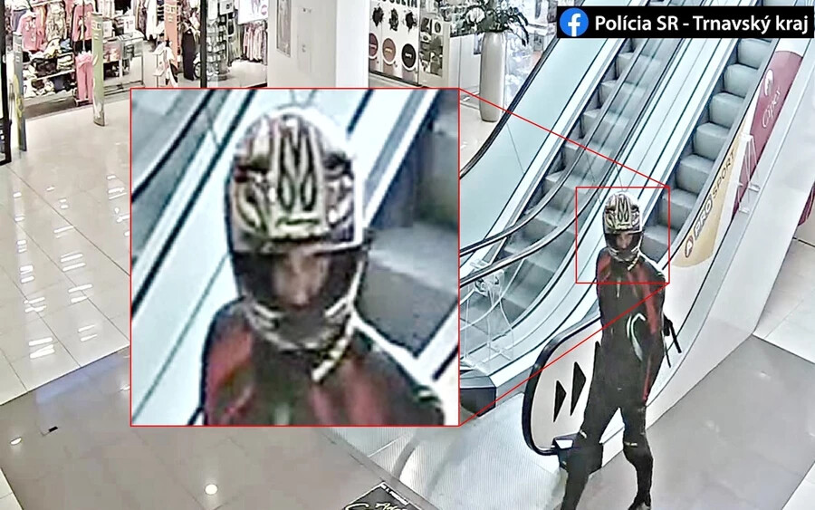 Fényes nappal, motoros ruhában rabolt ki egy bankot – a rendőrség keresi (FOTÓK)