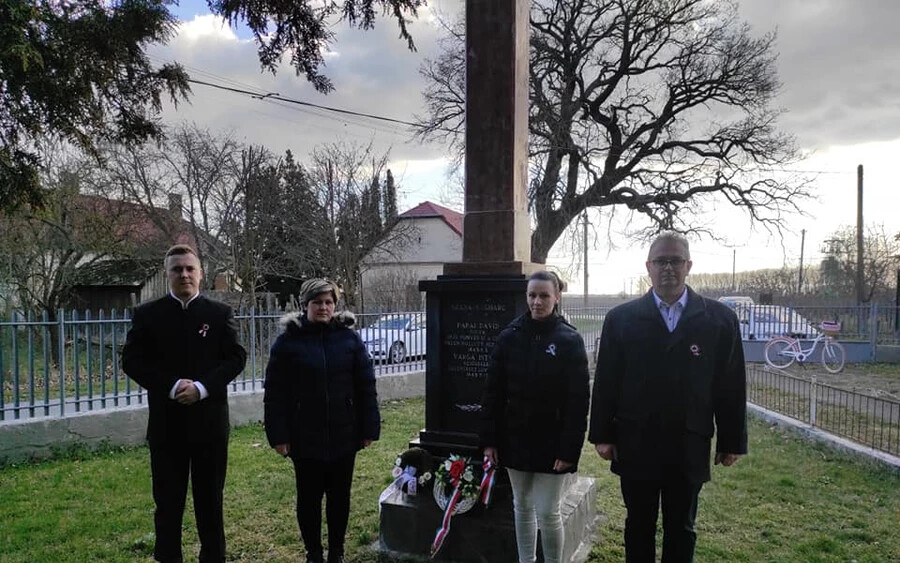Március 15-e alkalmából megemlékeztek a szabadságharcban elesett gelléri származású honvédokról (fotó: gelléri önkormányzat)