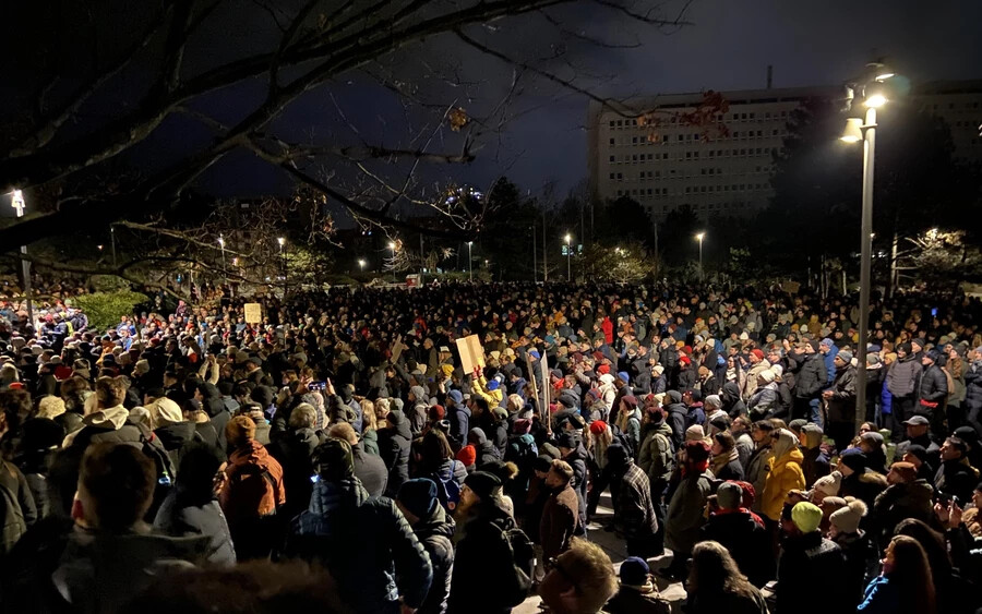 A Speciális Ügyészség megmentéséért tüntetnek Pozsonyban