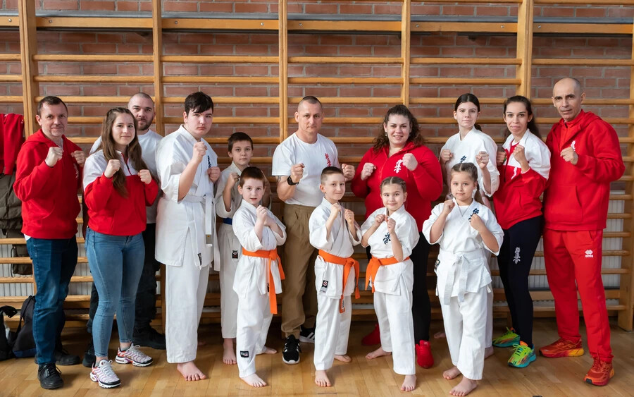 A Kyokushin Karate Oyama Dojo résztvevői (Forrás: Képrchívum)