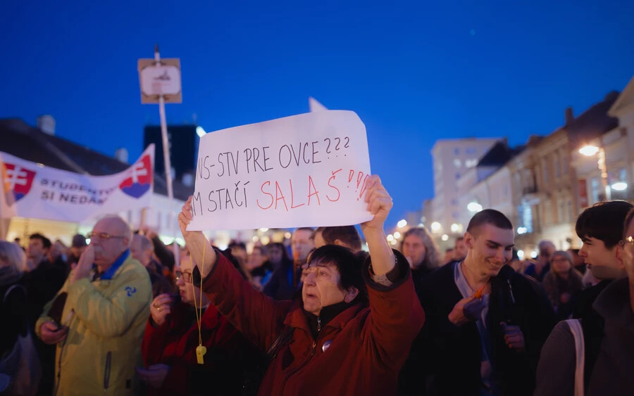 Kassán is tüntettek a Fico-kormány ellen, közel négyezren gyűltek egybe (FOTÓK)