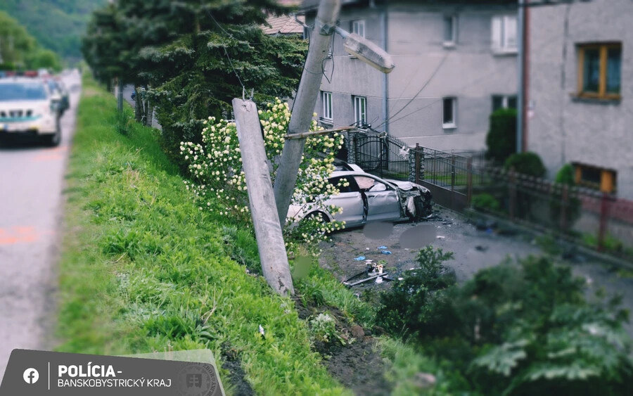 TRAGIKUS baleset: Elhunyt a BMW 30 éves sofőrje, utastársát mentőhelikopterrel szállították kórházba