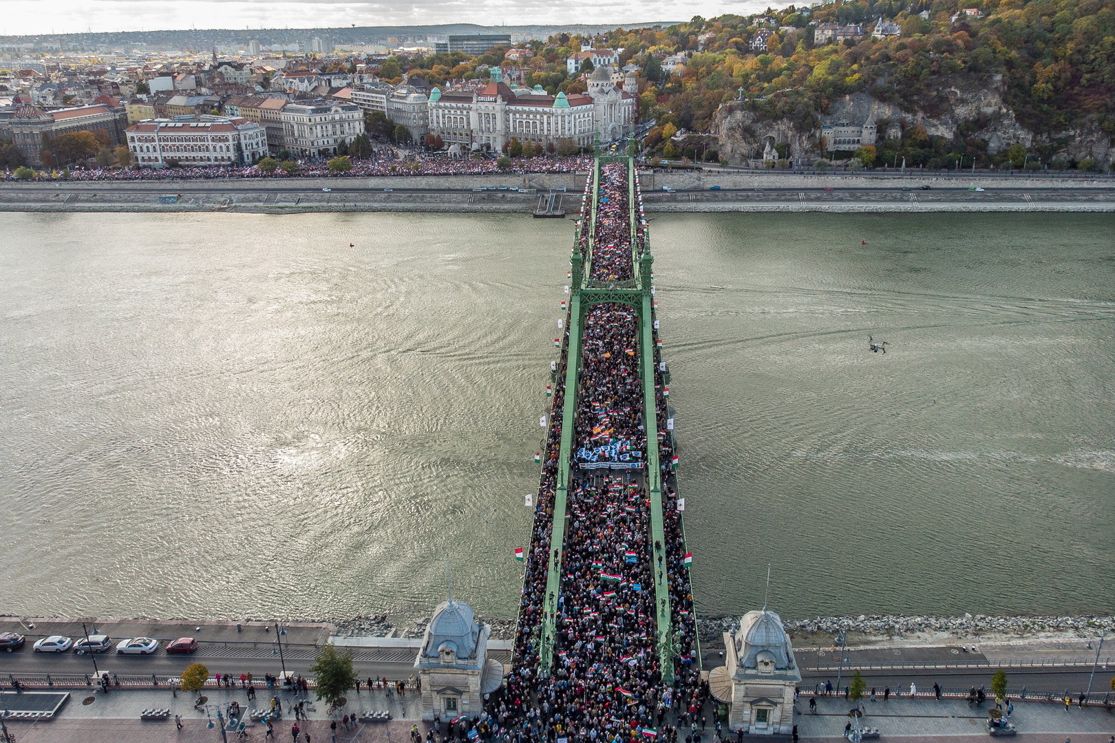 GALÉRIA: Elindult a budapesti Békemenet