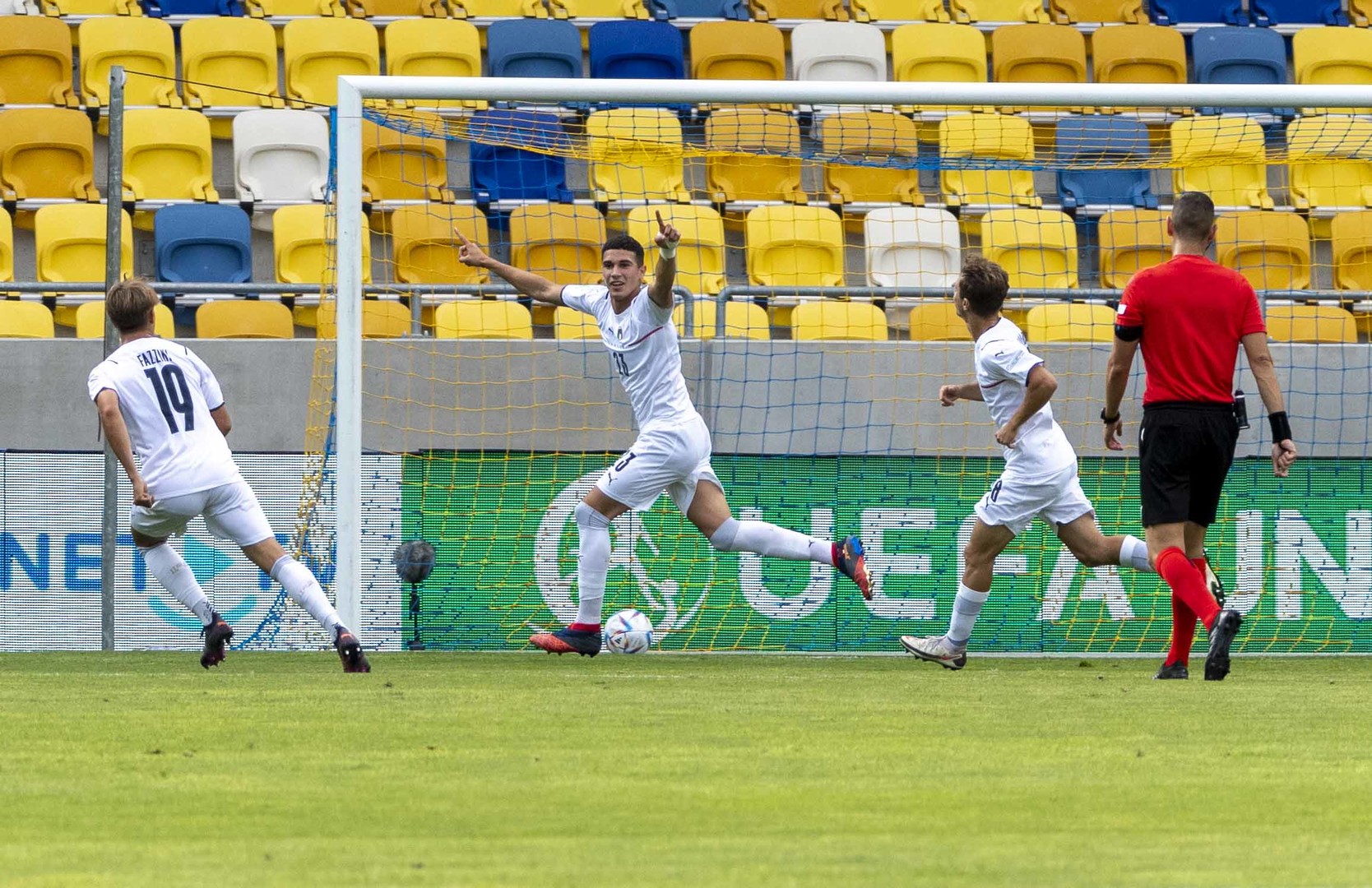 Öt gól és remek iram az U19-es foci-Eb dunaszerdahelyi csoportrangadóján