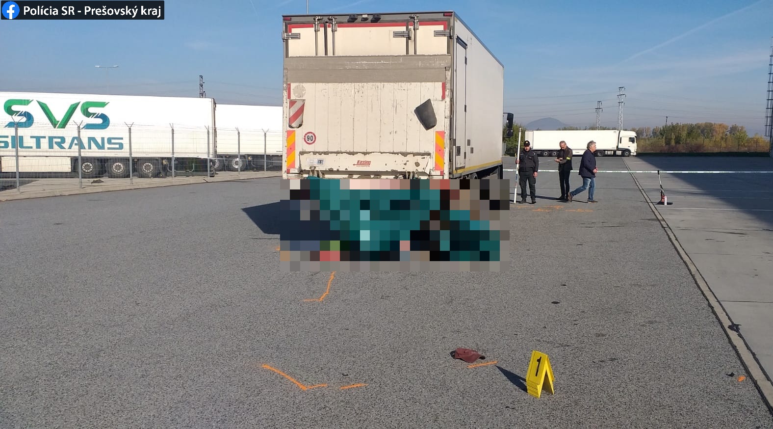 TRAGÉDIA az ipari parkban: Tolatás közben gázolt halálra a teherautó a 44 éves munkást
