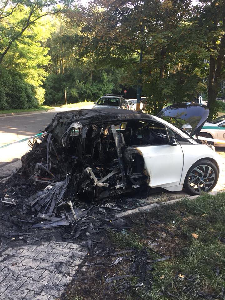 leégett autó
