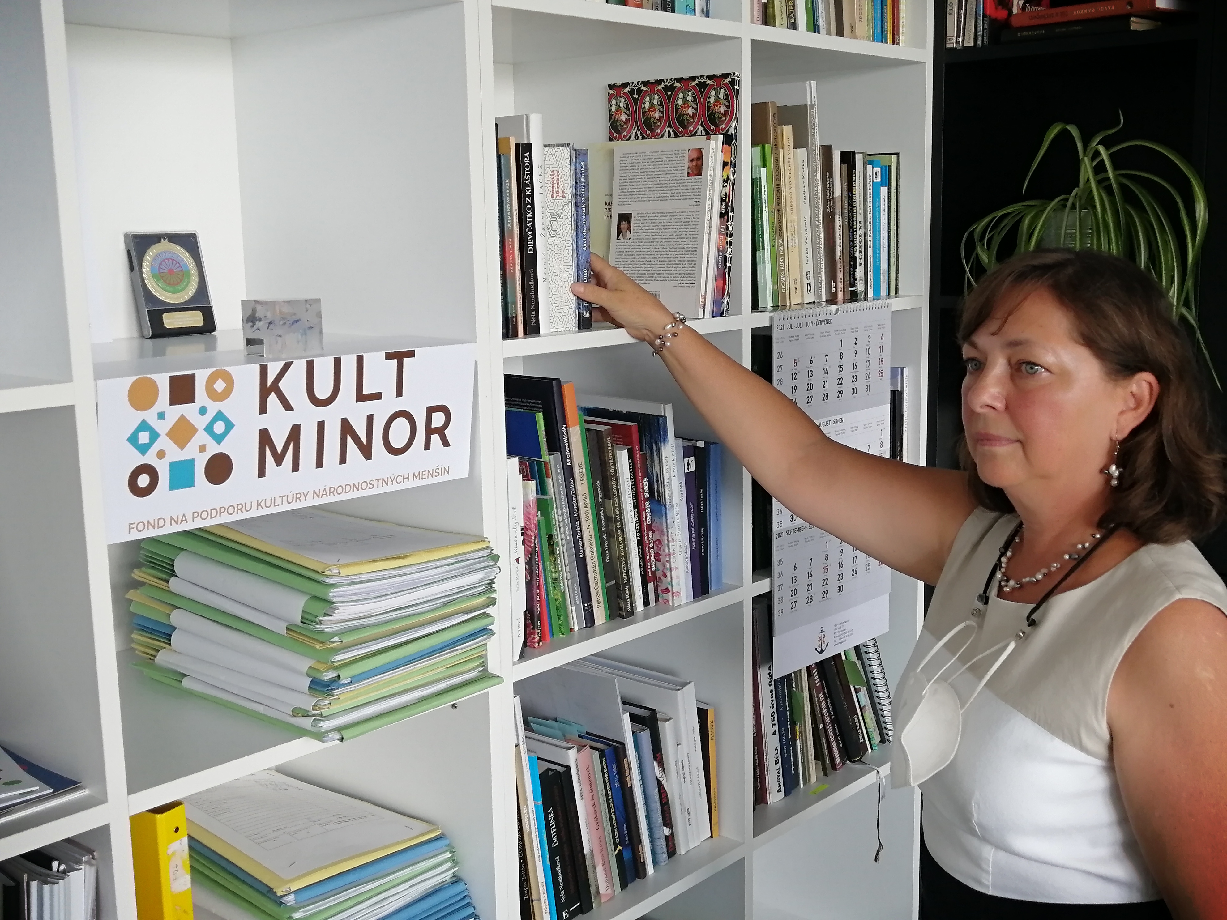 Alena Kotvanová, a Kisebbségi Kulturális Alap (KKA) igazgatója szerint a nemzetiségi kisebbségek kultúrájának támogatására 202 ezer euróval költhetnek többet (A szerző felvétele)