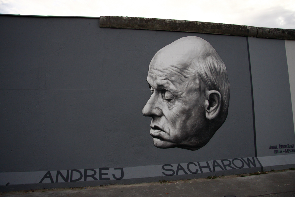 Andrej Szaharov graffiti
