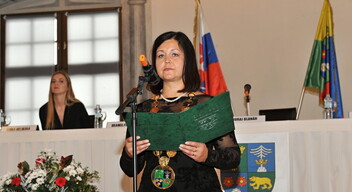 Erika Jurinová, Zsolna megye elnöke - 44,2%-4