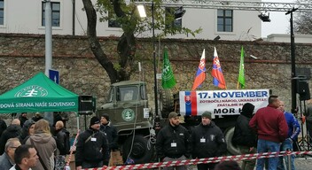 A Mi Szlovákiánk Néppárt tüntetése-4