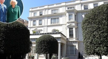A Clarence House eredetileg az anyakirálynőé volt, ma azonban Károly és Camilla otthona, ahová 6,5 millió fontos felújítás után költöztek be.