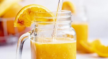 Narancs: Az előző citrusokhoz képest ez a legédesebb. Az egyik leggazdagabb C-vitaminforrás, amely erős antioxidáns hatással rendelkezik, és így jelentősen hozzájárul mind az immunrendszer, mind a reproduktív rendszer erősítéséhez.