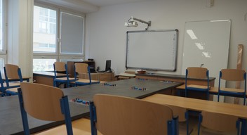 A fizika terem a Bartók Béla Alapiskolában (A szerző felvétele)
