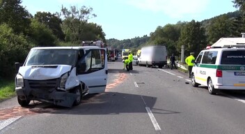 TRAGÉDIA: Szörnyethalt a vétlen sofőr, miután autójának hátulról nekihajtott egy furgon