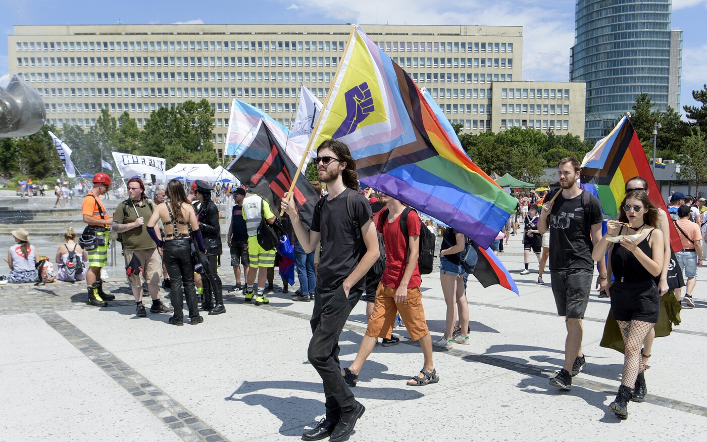 Terrortámadásra készültek a pozsonyi Szivárványos Pride-on