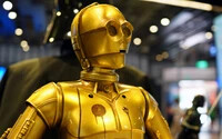 Most bárki megveheti C-3PO fejét – egymillió fontba kerül