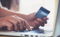 Nagy változás az online vásárlásban: hamarosan egyetlen kattintással visszaküldheted a terméket  