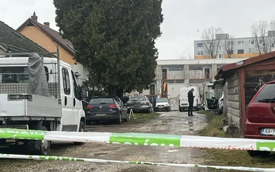 A nyitrai kerületi rendőrség szóvivője megerősítette, hogy a nyomozás lezárult, és a múlt héten vádemelési indítványt nyújtottak be. Az ügyészség most azt vizsgálja, elegendőek-e a bizonyítékok a vádemeléshez, vagy további nyomozást rendel el.