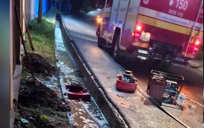 A károk felszámolásában hivatásos és önkéntes tűzoltók, az önkormányzat dolgozói, valamint a helyiek is részt vettek. Folyamatosan szivattyúzták a vizet, tisztították a csatornákat, és eltávolították az utcákra került hordalékot.