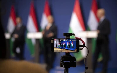 Nem változik a magyar kormány migrációs politikája