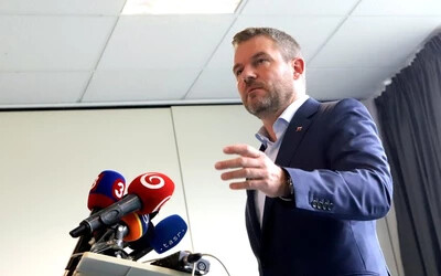 Peter Pellegrini Besztercebányán jelentette be ünnepélyesen, hogy hátad fordít a Smernek. 