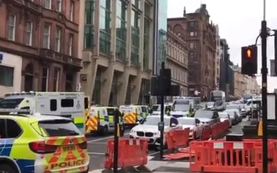 Késelés történt Glasgowban, a rendőrség lelőtte a tettest