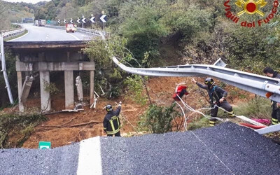 Leszakadt egy viadukt a súlyos árvízhelyzetben Észak-Olaszországban