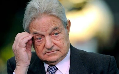 Akasztják a hóhért: Soros György is panamázott