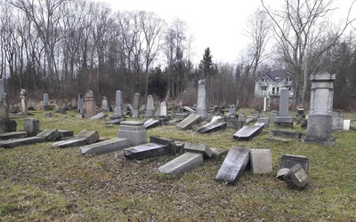 námesztói zsidó temető