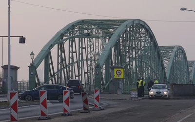 Egyelőre átjárható az Erzsébet-híd Komáromban