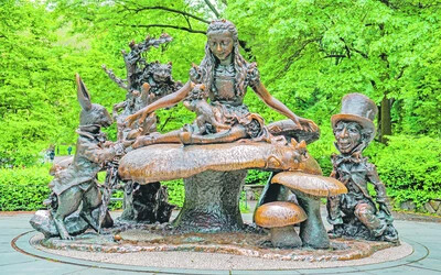 A Central Park egyik legismertebb szobra, az Alice Csodaországban