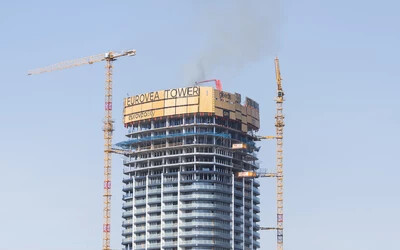Sikerül lokalizálni az Eurovea Tower felhőkarcoló tetején kiütött tüzet