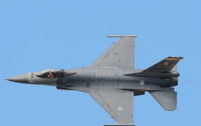 f-16