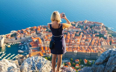 Furcsa tilalmat vezet be a polgármester Dubrovnikban – meghatározta, milyen bőröndöt vihetünk magunkkal