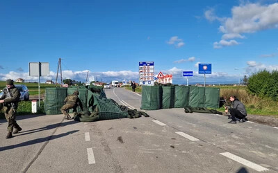 A lengyel–szlovák határon a lengyel hatóságok több határátkelőt is lezártak (TASR-felvétel)