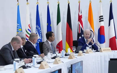 G7