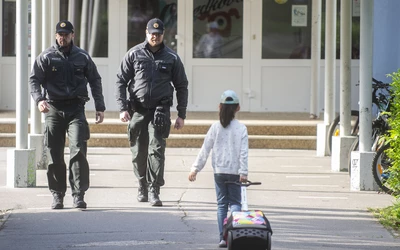 rendőrök bomba