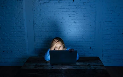 shutterstock-online zaklatás