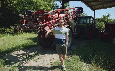 A tudását egyetemi tanulmányaival is alátámasztó Hajdók Bence gyerekkora óta mezőgazdászként akart dolgozni (A szerző felvétele)