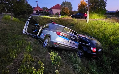 Ittas sofőrt üldöztek, balesettel ért véget a rendőrségi akció