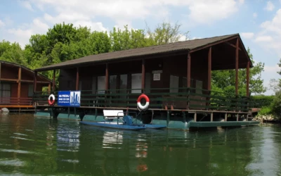 Szlovák Bora Bora? Már a víz felszínén is megszállhatunk a Széles-tónál 