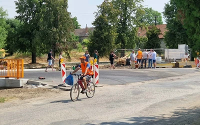 Nagyölveden is elkészült az új híd, ma délelőtt nyitották meg a forgalom előtt