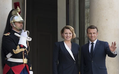 macron čaputová