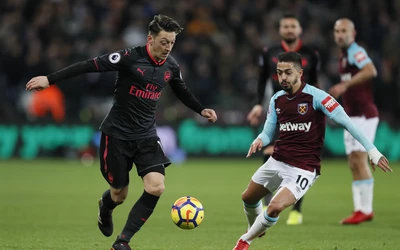 Özil + Lanzini