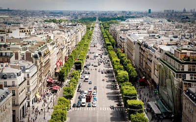 Champs-Elysées 